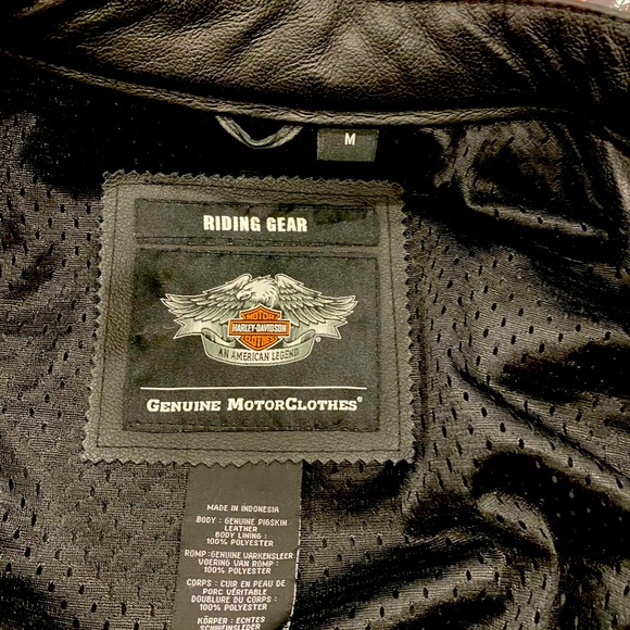 Harley Davidson leather Men’s Medium Jacket worn twice excellent Condition. - Picture 3 of 4